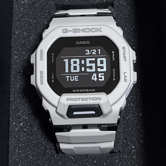 値下げ　極美品✤G-SHOCK G-SQUAD グレージュ樹脂バンド