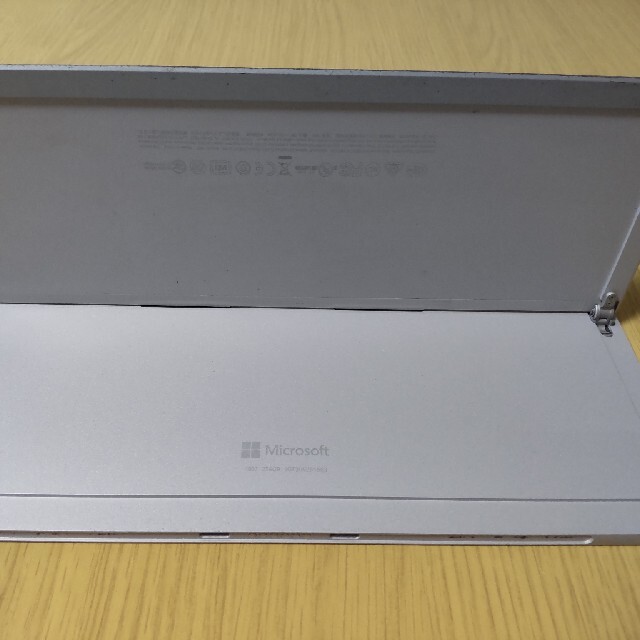 Surface Pro 5 model:1796 Core i5 256GB 4