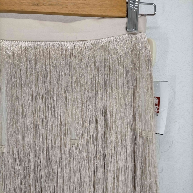 moussy(マウジー)のmoussy(マウジー) FEATHER LIKE FRINGE SKIRT レディースのスカート(その他)の商品写真