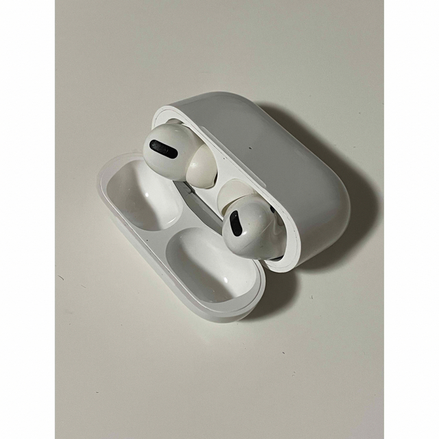 AirPods Pro(右耳少し音不調)