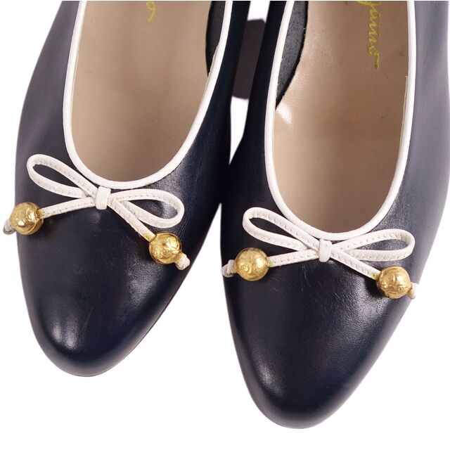 未使用 サルヴァトーレ フェラガモ Salvatore Ferragamo 未使用 サルヴァトーレ フェラガモ Salvatore Ferragamo