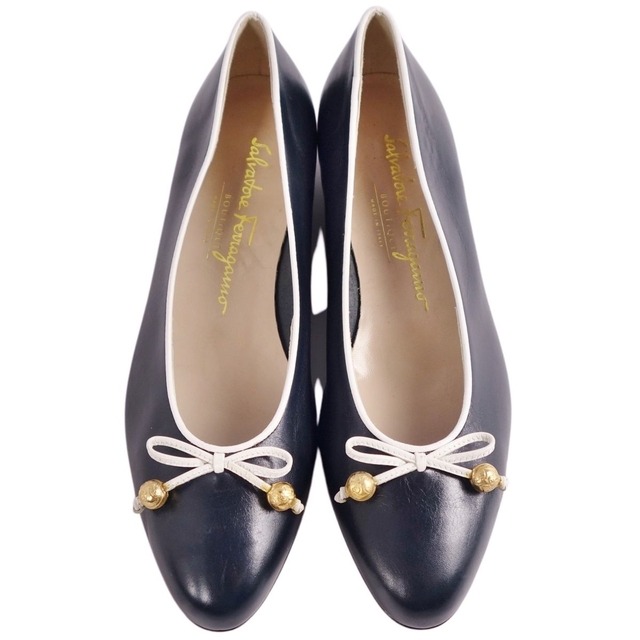 未使用 サルヴァトーレ フェラガモ Salvatore Ferragamo 未使用 サルヴァトーレ フェラガモ Salvatore Ferragamo