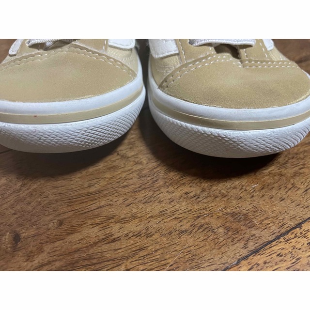 VANS(ヴァンズ)のvans old skool ベージュ　16cm キッズ/ベビー/マタニティのキッズ靴/シューズ(15cm~)(スニーカー)の商品写真