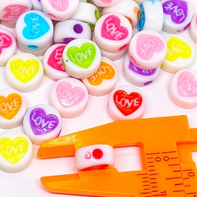 LOVEフラットラウンドビーズ♡アクリルビーズ♡ハートビーズ♡LOVEビーズ