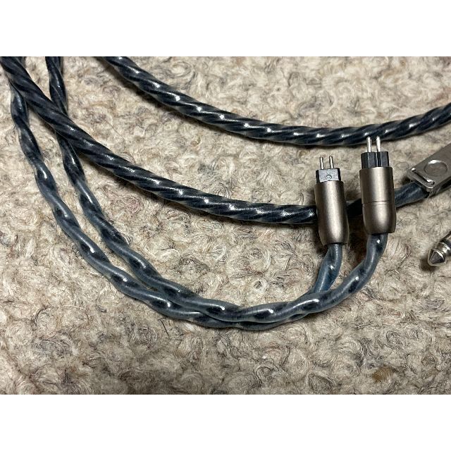 [取置き品] Zillion Sheep NU-1 4.4mm to 2pin スマホ/家電/カメラのオーディオ機器(ヘッドフォン/イヤフォン)の商品写真