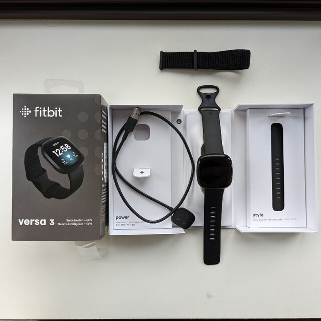 Fitbit Versa3 スマートウォッチ Googleアシスタント おまけ付の通販