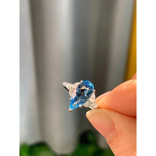 数々の賞を受賞 ⭐天然アクアマリン ダイヤ リング k18 2.11ct リング