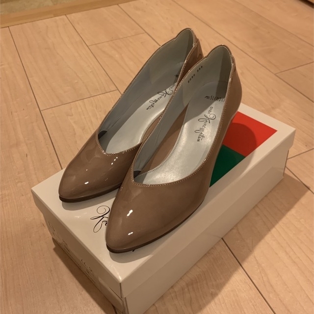 GINZA Kanematsu(ギンザカネマツ)のカネマツ　靴　ミススレンダー　22.5 アクアベル レディースの靴/シューズ(ハイヒール/パンプス)の商品写真