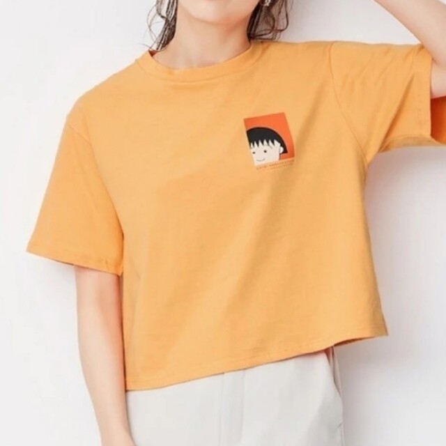 GU(ジーユー)の★ 未使用 ★ GU さくらももこ コラボ Tシャツ ちびまる子ちゃん オレンジ レディースのトップス(Tシャツ(半袖/袖なし))の商品写真