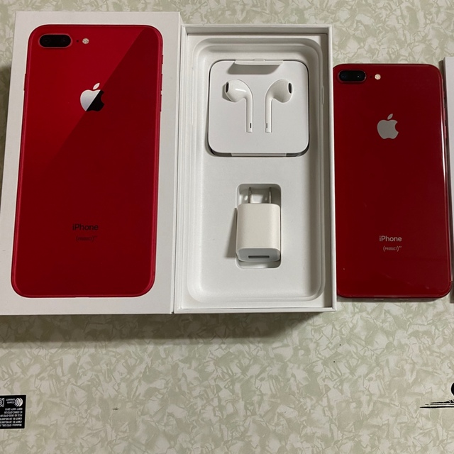 iPhone 8 RED 64GB docomo バッテリー84%