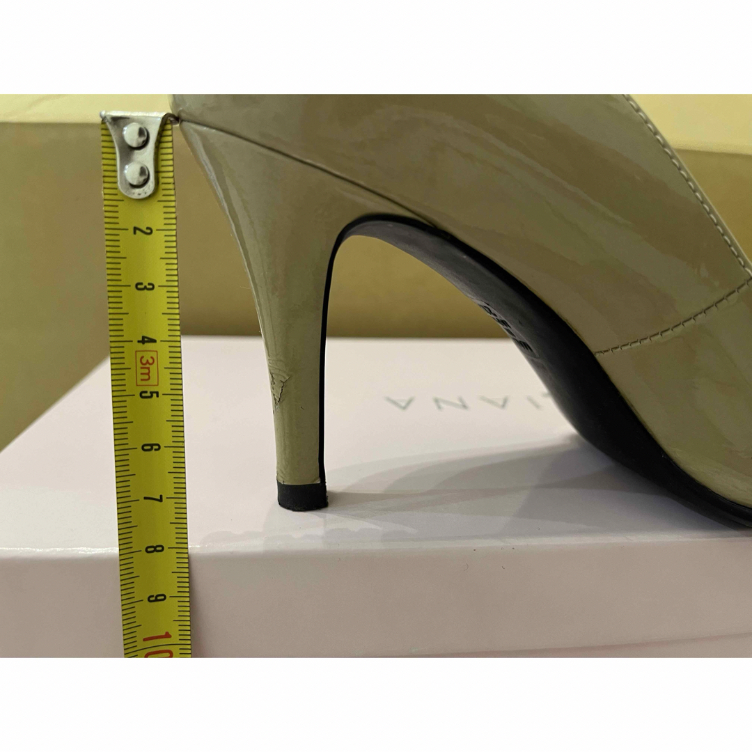 DIANA(ダイアナ)の【使用感あり】ダイアナ　パンプス　21.5センチ レディースの靴/シューズ(ハイヒール/パンプス)の商品写真