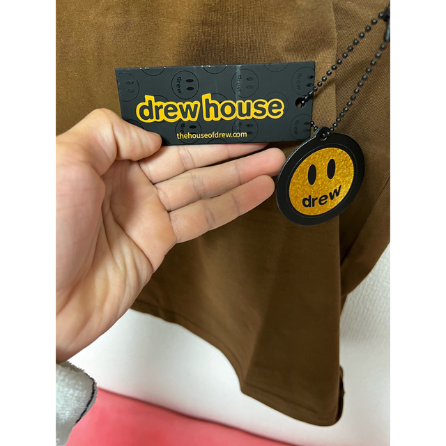 drew house Tシャツ ジャスティンビーバードリューハウス 男女兼用 S メンズのトップス(Tシャツ/カットソー(半袖/袖なし))の商品写真