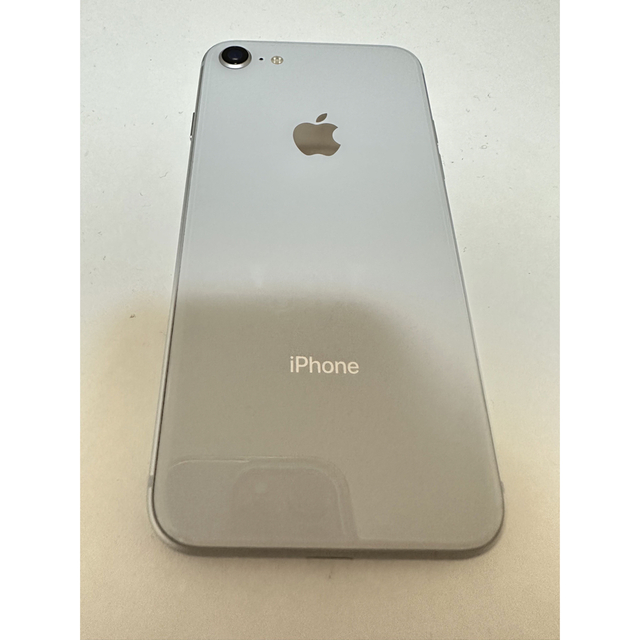 Apple(アップル)のApple iPhone8 シルバー 64Gb スマホ/家電/カメラのスマートフォン/携帯電話(スマートフォン本体)の商品写真