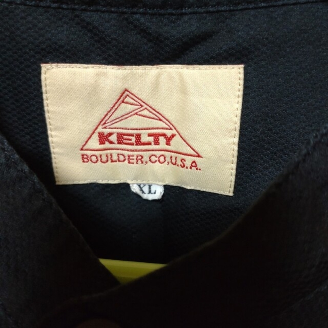KELTY(ケルティ)のKELTYシャツ黒半袖 メンズのトップス(シャツ)の商品写真