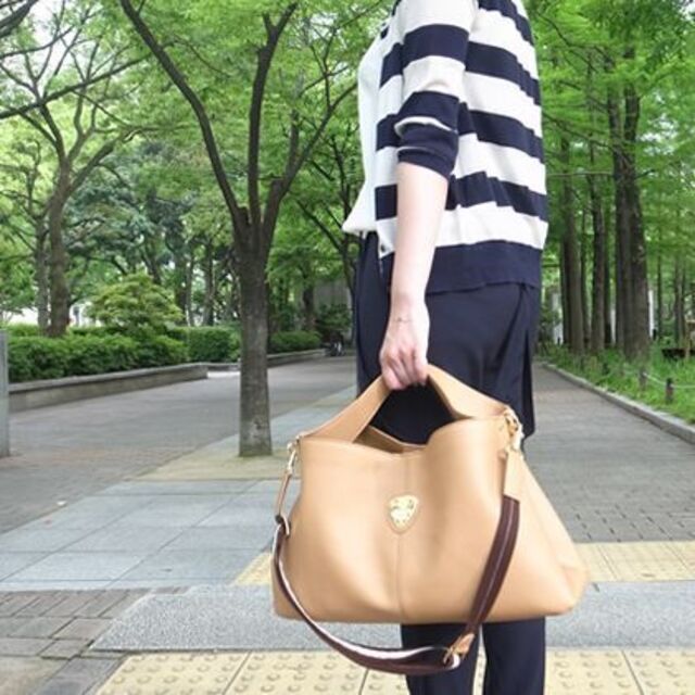 未使用 ATAO アタオ エルヴィ ハンドバック ショルダーバッグ 2way-