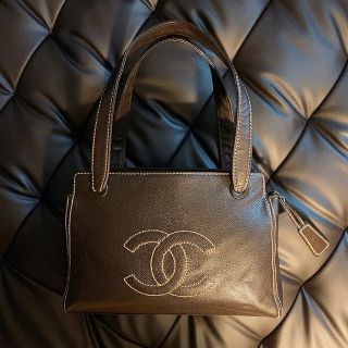 シャネル(CHANEL)のChanel ショルダーバッグ (すごく使用しやすい！)(ショルダーバッグ)