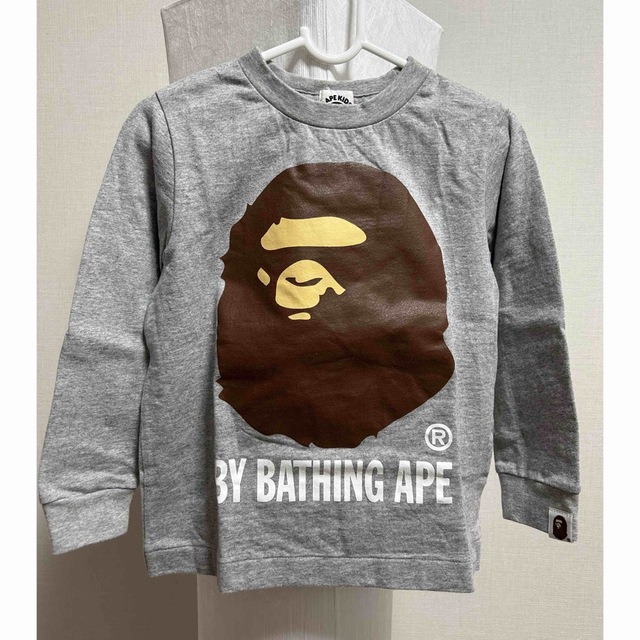 A BATHING APE(アベイシングエイプ)のa bathing ape エイプ 長袖Tシャツ キッズ/ベビー/マタニティのキッズ服男の子用(90cm~)(Tシャツ/カットソー)の商品写真