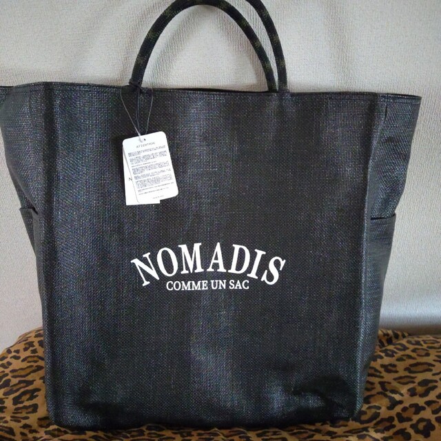 NOMADIS バッグ