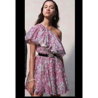 Giambattista Valli - ジャンバティスタヴァリ 定価20万 星空に咲く Giambattista Valli - ジャンバティスタヴァリ 定価20万 星空に咲く