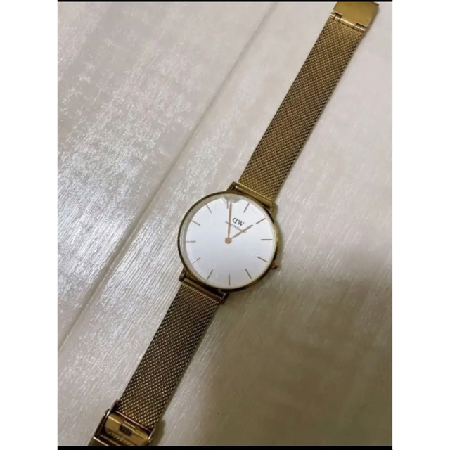 Daniel Wellington(ダニエルウェリントン)のDANIEL WELLINGTON ダニエルウエリントン ゴールド　32mm レディースのファッション小物(腕時計)の商品写真