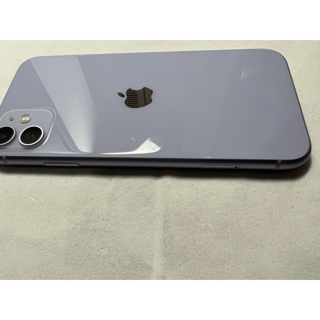 iPhone11 64gb パープル  スマホ/家電/カメラのスマートフォン/携帯電話(スマートフォン本体)の商品写真