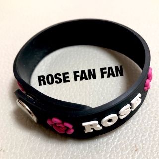 ローズファンファン(ROSE FANFAN)のお値下げ価格！ROSE FAN FANラバーバンド　リストバンド　ブラック(ブレスレット/バングル)