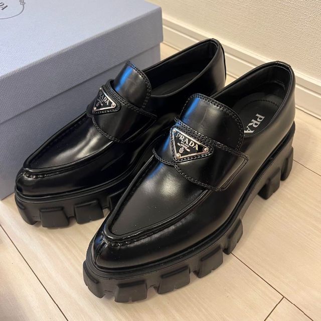 41550円安い大阪 店舗 直販大セール プラダ モノリス ブラッシュド