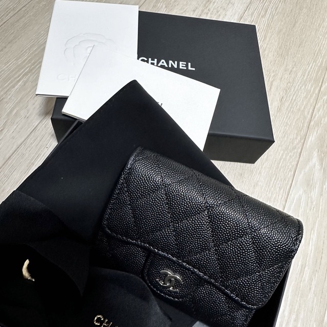 CHANEL   CHANEL シルバー金具 キャビアスキン 三つ折り財布 まで