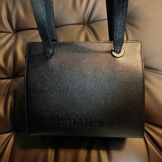 シャネル(CHANEL)のChanel ショルダーバッグ (すごく使用しやすい！)(ショルダーバッグ)