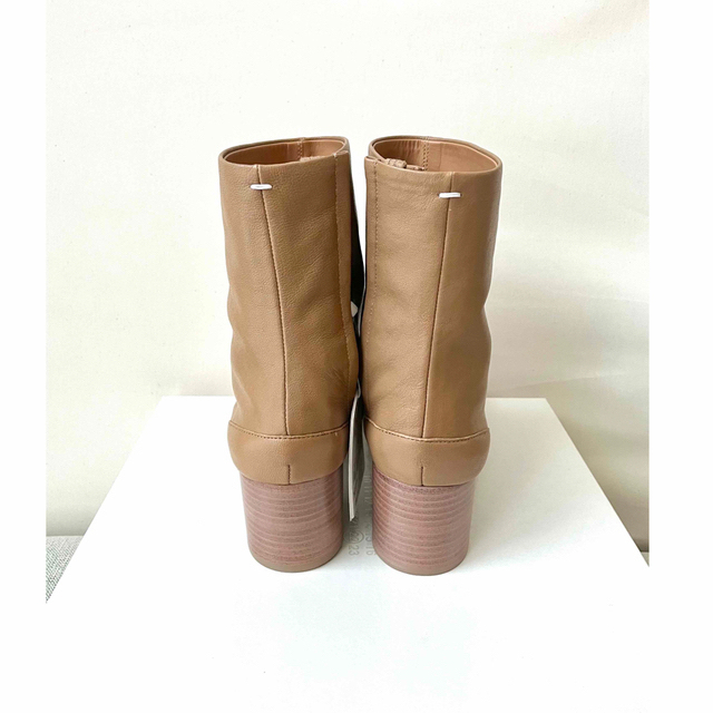 L'Appartement DEUXIEME CLASSE(アパルトモンドゥーズィエムクラス)のMaison Margiela Tabi Boots レディースの靴/シューズ(ブーツ)の商品写真