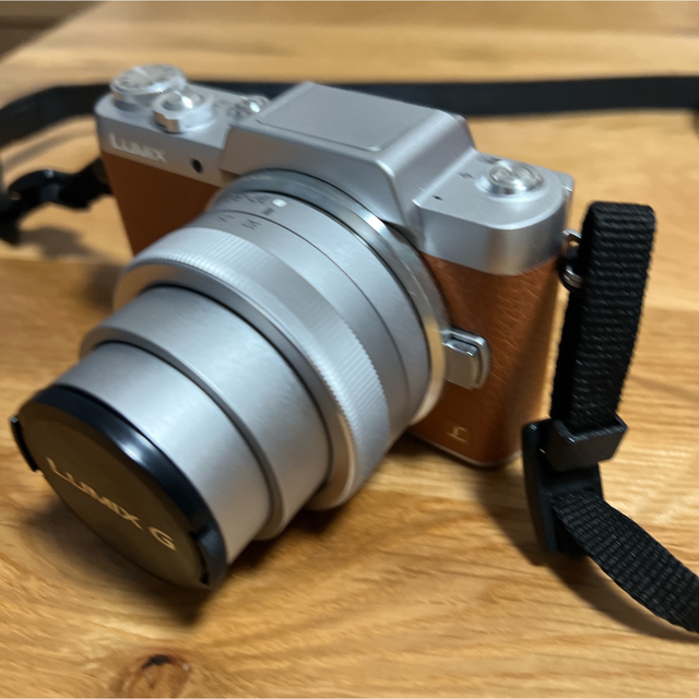 Panasonic LUMIX G DMC-GF7W ブラウン Panasonic LUMIX G DMC-GF7W ブラウン