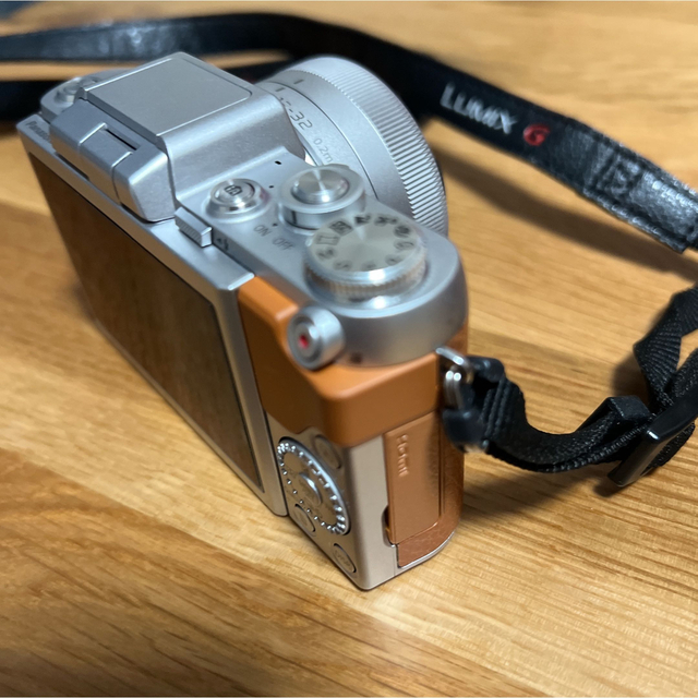 Panasonic LUMIX G DMC-GF7W ブラウン Panasonic LUMIX G DMC-GF7W ブラウン