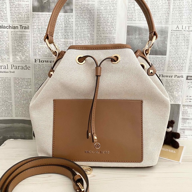 ★新品 MICHAEL KORS マイケルコース ショルダーバッグ ホワイト