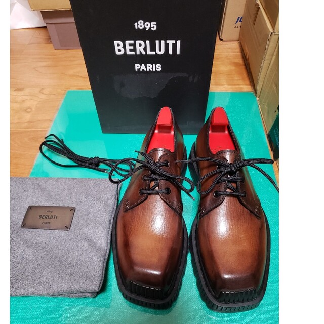 Berluti(ベルルッティ)の【未使用】Berluti ベルルッティ Camden カムデン レザーダービー6 メンズの靴/シューズ(ドレス/ビジネス)の商品写真