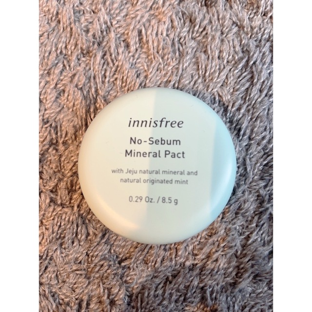 Innisfree(イニスフリー)のイニスフリー(innisfree) ノ-セバム ミネラルパクト フェイスパウダー コスメ/美容のベースメイク/化粧品(フェイスパウダー)の商品写真