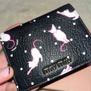 ミュウミュウ 猫の通販 200点以上 | miumiuを買うならラクマ