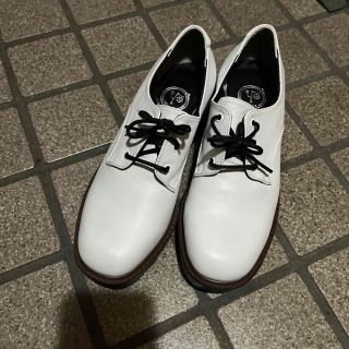 ヨースケ(YOSUKE)の厚底　白　本革　靴　新品　(ローファー/革靴)