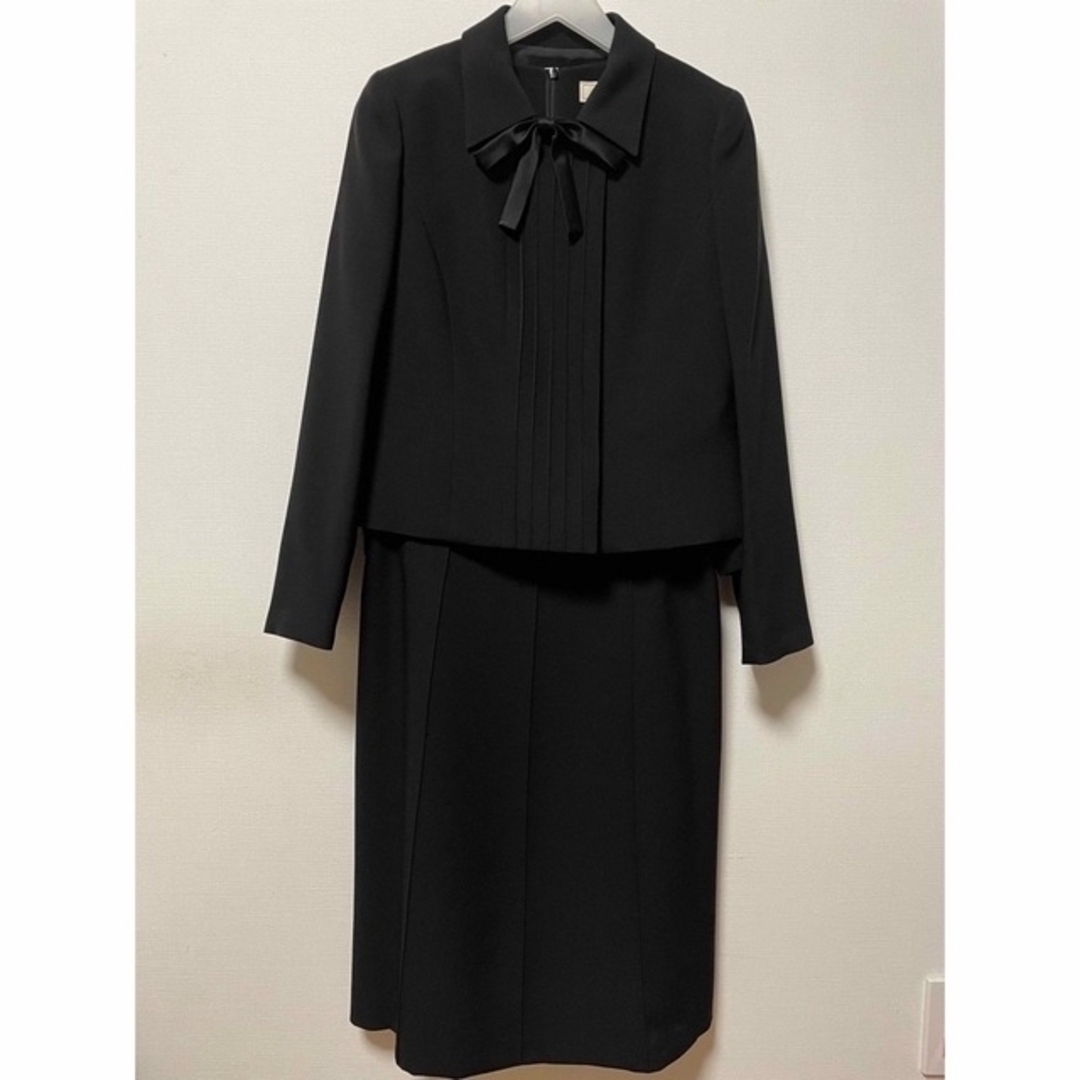 NINA RICCI(ニナリッチ)のあーちゃん様専用【美品】【日本製】礼服　喪服　冠婚葬祭　入学式　卒業式 レディースのフォーマル/ドレス(礼服/喪服)の商品写真