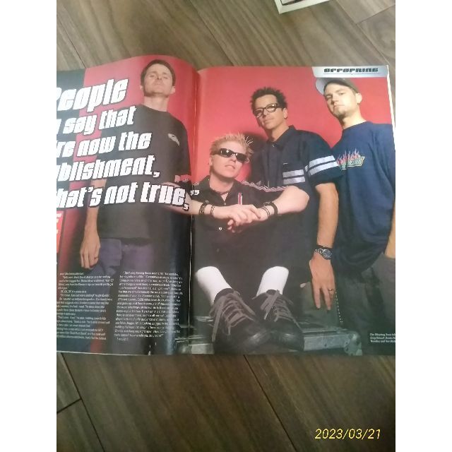 【オフスプリング】　METAL HAMMER　2000年1月　OFFSPRING エンタメ/ホビーの雑誌(音楽/芸能)の商品写真