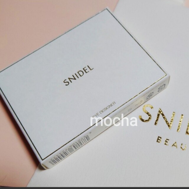 SNIDEL(スナイデル)の新品未開封 SNIDEL　アイデザイナー　EX06 Blooming Coral コスメ/美容のベースメイク/化粧品(アイシャドウ)の商品写真