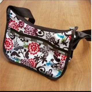 レスポートサック(LeSportsac)のLESPORTSAC ショルダーバッグ 花柄(ショルダーバッグ)