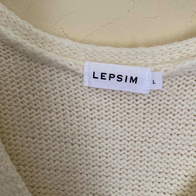 LEPSIM(レプシィム)のＶネックニット レディースのトップス(ニット/セーター)の商品写真