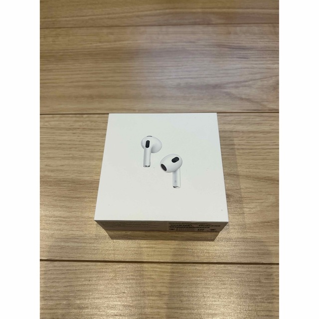 アップル Lightning充電ケース付き AirPods 第3世代有折りたたみ機能