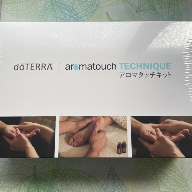 doTERRA(ドテラ)のdoTERRA ドテラ　アロマタッチキット  コスメ/美容のリラクゼーション(エッセンシャルオイル（精油）)の商品写真