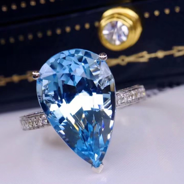 ネット限定】 ダイヤ 天然アクアマリン ¥ k18 リング6.28ct リング