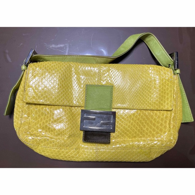注目ブランド マンマバケット 【ジャンク品】FENDI - FENDI イエロー