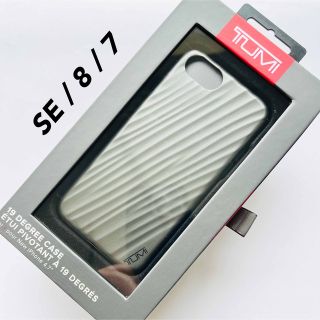 トゥミ(TUMI)のトゥミ TUMI iPhone SE / 8 / 7 ケース ガンメタルグレー(iPhoneケース)