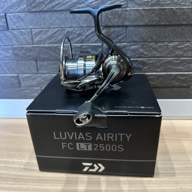 DAIWA(ダイワ)の21ルビアスエアリティ　FC LT2500S スポーツ/アウトドアのフィッシング(リール)の商品写真