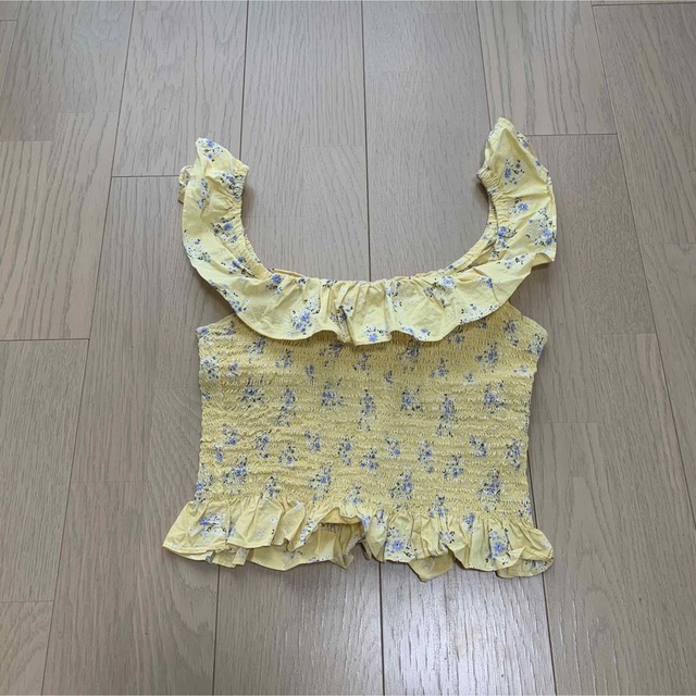 asos(エイソス)のASOS floral yellow tops レディースのトップス(Tシャツ(半袖/袖なし))の商品写真