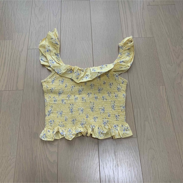 asos(エイソス)のASOS floral yellow tops レディースのトップス(Tシャツ(半袖/袖なし))の商品写真